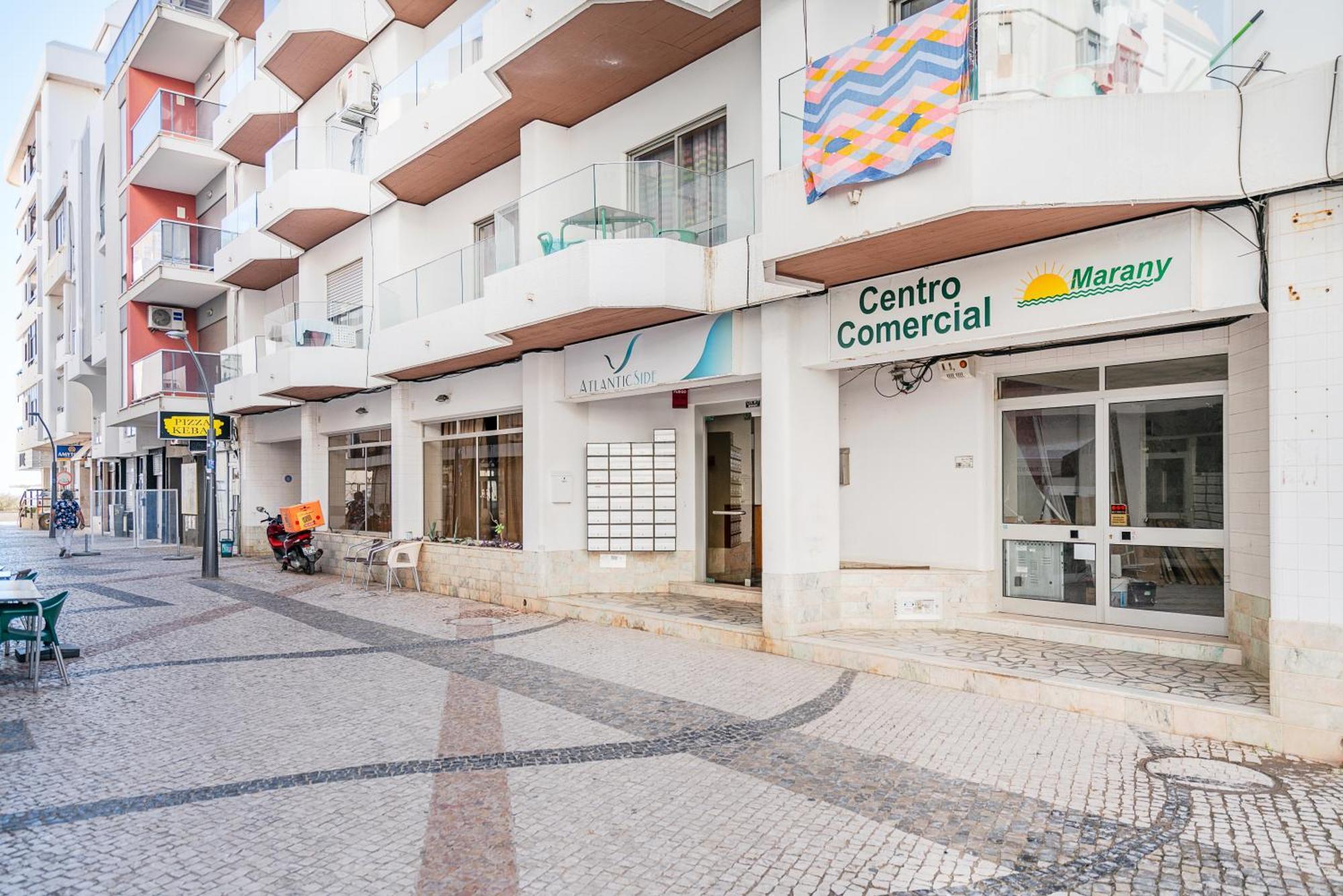New Luxury Penthouse Beachfront In The Algarve Armacao de Pera Exterior photo